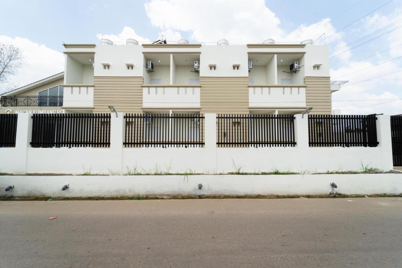 Hotel Reddoorz Near Griya Agung Palembang Talang Kelapa Esterno foto